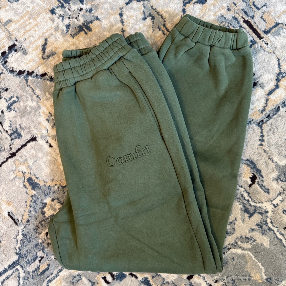 Comfrt Brand Minimalist sweatpants